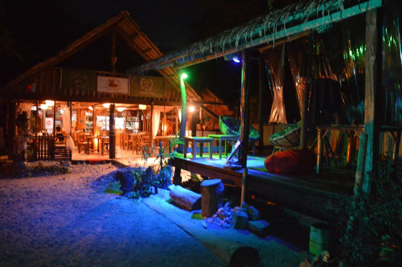 Amami Beach Resort Пуерто-Галера Екстер'єр фото